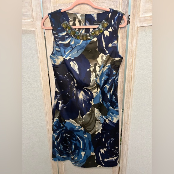 Connected Apparel Embellished Neckline Dress 10🌺 - Picture 2 of 12